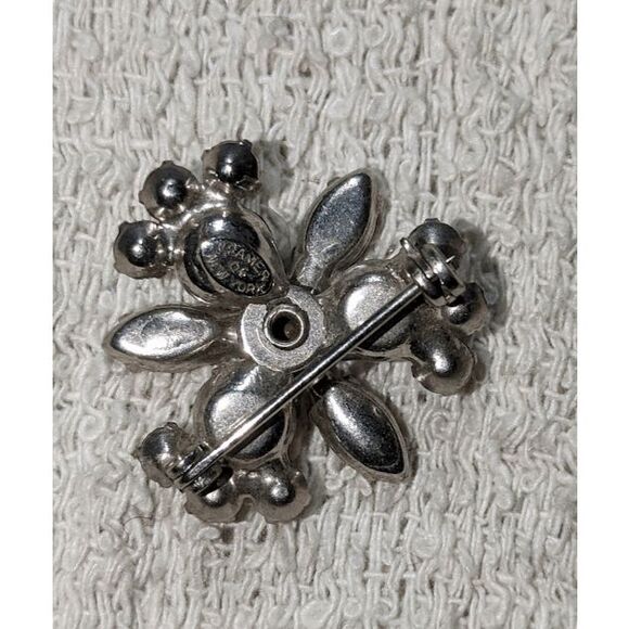 Vintage Kramer of New York Starburst Combination Cut Rhinestone Pin Rare Find - Picture 13 of 13